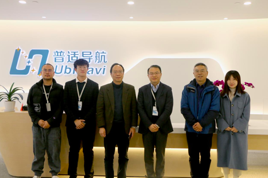無錫市生態(tài)環(huán)境局領導一行蒞臨普適導航就“低空域巡查系統(tǒng)”開展專項調研(圖2)