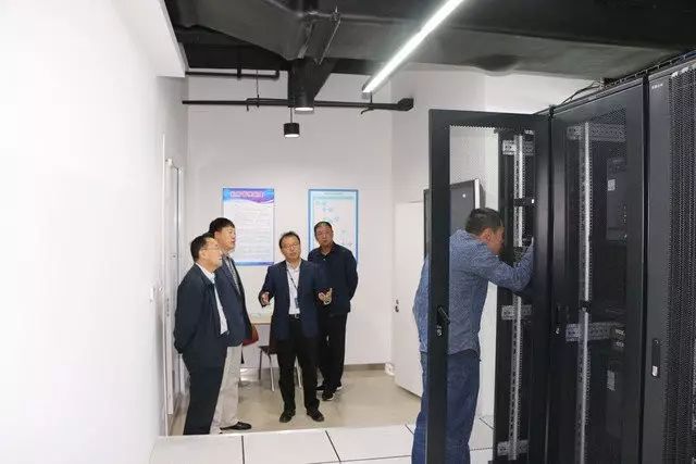 遼寧省漁港監(jiān)督局領導到普適導航調研(圖3)