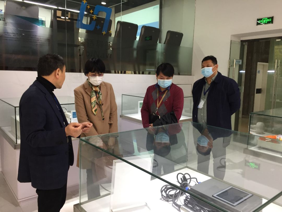 上海市生態(tài)環(huán)境局水生態(tài)環(huán)境處孫華副處長到普適調(diào)研入河排污口排查工作(圖1)